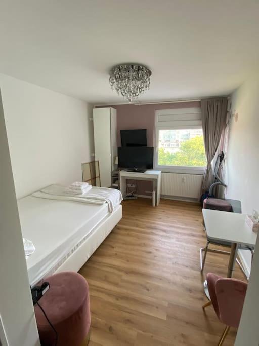 Schoene, Kleine, Gemuetliche Wohnung - Stadtmitte Μάιντς Εξωτερικό φωτογραφία